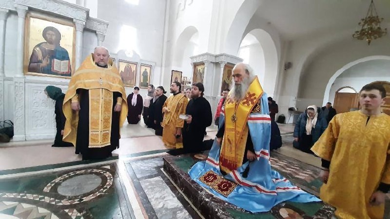 У єпархіях УПЦ моляться за мир в Україні фото 2