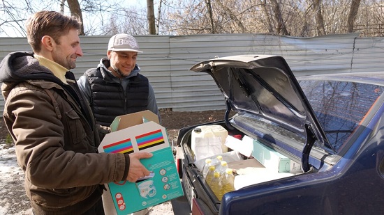 В Полтавской епархии УПЦ помогают вынужденным переселенцам фото 6