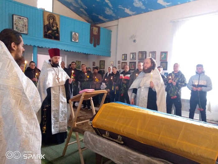 В Полтавской и Кировоградской епархиях УПЦ отпели воинов фото 2