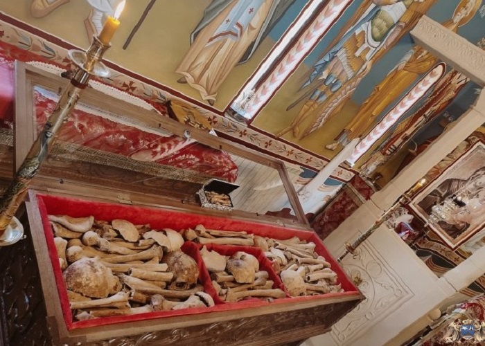 В древнем сербском монастыре обнаружили мощи святых мучеников фото 2