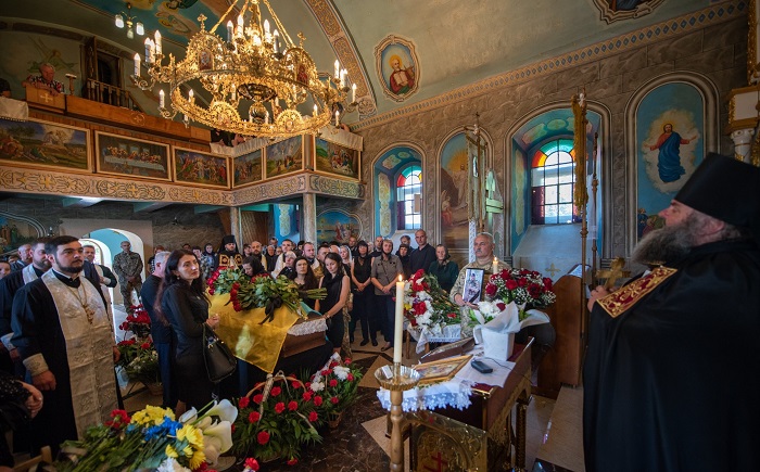 В Тульчинской и Мукачевской епархиях УПЦ простились с погибшими воинами фото 1