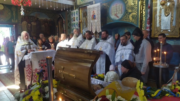В пяти епархиях УПЦ простились с погибшими воинами фото 1
