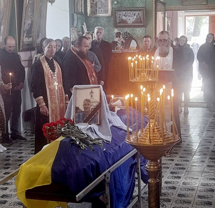 В пяти епархиях УПЦ простились с погибшими воинами фото 3