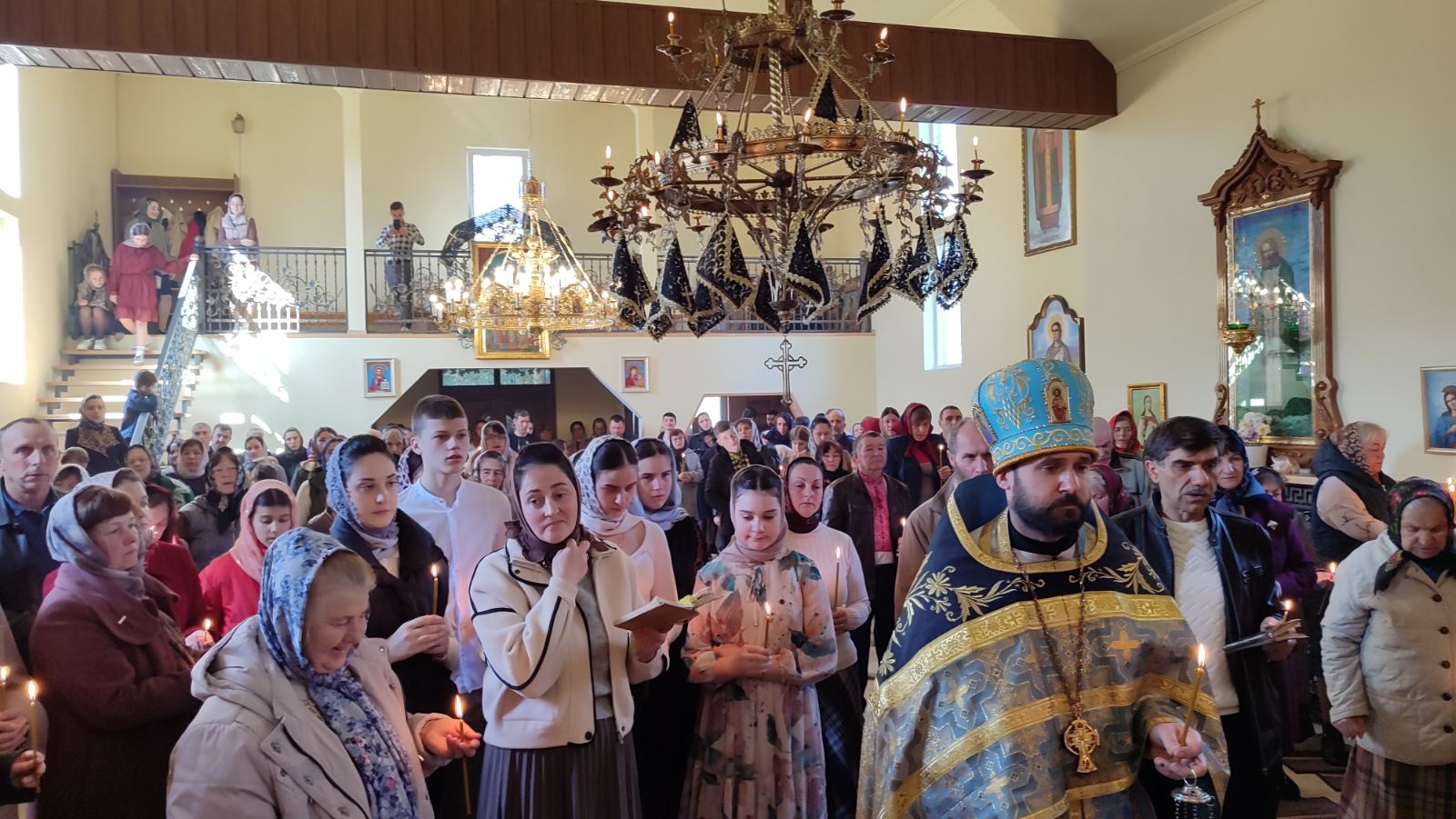 У Чорногузах парафіяни храму ПЦУ проголосували за «перехід» парафії УПЦ фото 1